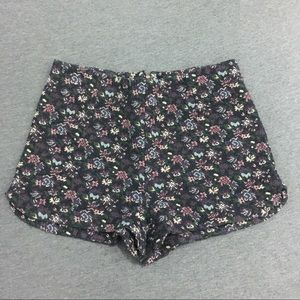 Kimchi Blue floral print zip-up shorts